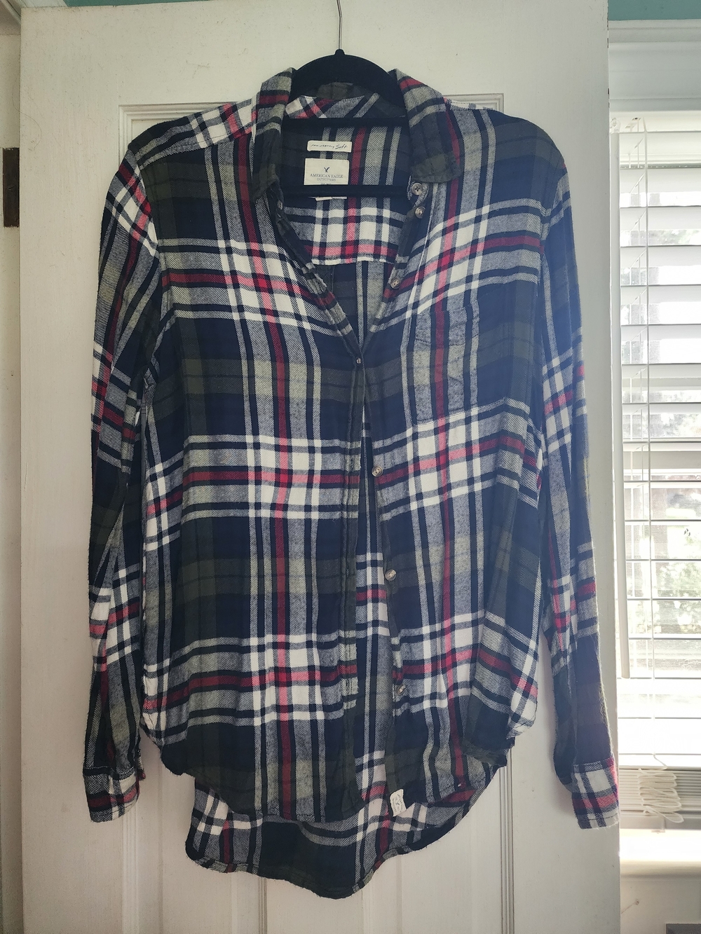 AE Green Plaid Flannel Button-Up Shirt